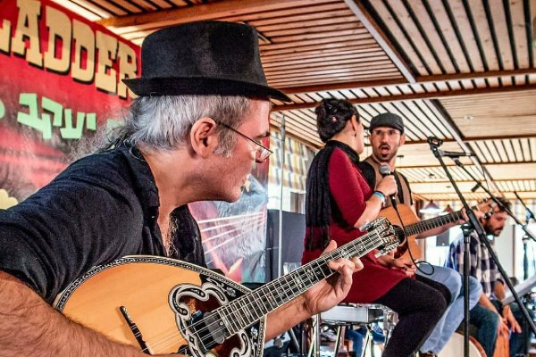 הרכב לאדינו